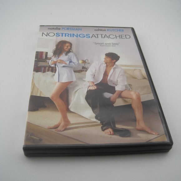 No Strings Attached (DVD) (widescreen) (Paramount Pictures) (Ivan Reitman) (R) - Picture 1 of 4